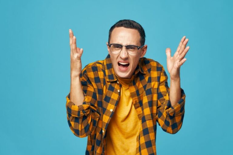 Why Your Business Needs a Digital Makeover: Signs You’re Behind in 2025